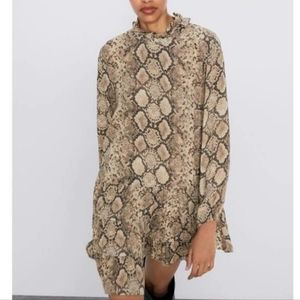 Zara Baby Doll Anime Snake Printed Ruffled Neck & Button Loose Fit Dress.